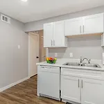 Apartment 2 Units, Sleeps 16, Mins To Downtown - Airport