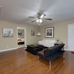 Belle Meade Haven, 15 Minutes From Broadway Holiday home