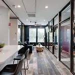 Modern Getaway Near Vandy * Nashville