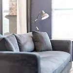 Modern Getaway Near Vandy * Nashville