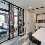 Modern Getaway Near Vandy Nashville
