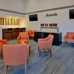 Express Airport By Ihg Hotel 3*