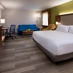 Hotel Express Airport By Ihg 3*