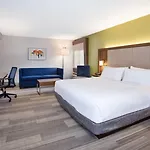 Express Airport By Ihg 3*