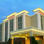Hampton Inn & Suites Nashville / Airport
