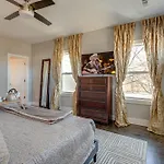Cultured Coach - Music Row - Mins To Downtown Holiday home