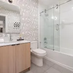 Hyve-retro Modern-full Gym-walk To Broadway Nashville
