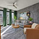 Riffs - 2 Unit Odyssey Combo - Heart Of Midtown Holiday home