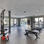 New Modern 2bdr In Walkable Midtown W Gym Pool Honkey-tonk By Avantstay *