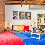 Lowkey - Pool & Gym - Mins To Broadway