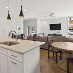 Gorgeous Home-2 Miles To Lower Broadway Holiday home *