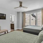 Spacious Nashville Home Close To Belmont Rooftop