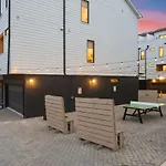Play At 8th & Argyle Elite Vacation Spot * Nashville