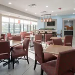 Hotel Express & Nashville-i-40 & I-24