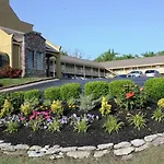 Quarters & Hotel 3*