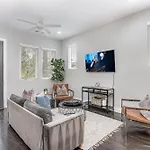 Cypress - Private Rooftop Patio - Mins To Broadway *