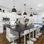 Two Adjacent Homes Sleeps 24 Only 3 Miles To Broadway