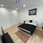Holiday home Spacious Duplex In Prime Location *