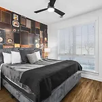 Two Adjacent Homes Sleeps 24 Only 3 Miles To Broadway * Nashville
