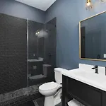 Sleeps 20 Three Side By Side 10 Minutes To Broadway