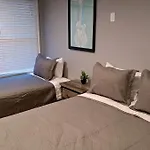 1b Rooftop Deck, 3mi To Broadway, Side By Side Available