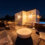 Holiday home Retreat With Hot Tub & Private Garage Nashville