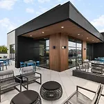 Pool Rooftop Deck View Gym And Gated Garage *