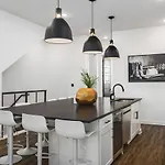 Holiday home Two Adjacent Homes Sleeps 24 Only 3 Miles To Broadway