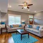 1b Rooftop Deck, 3mi To Broadway, Side By Side Available Nashville