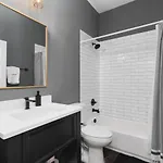 Sleeps 20 Three Side By Side 10 Minutes To Broadway *