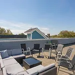 Holiday home 1b Rooftop Deck, 3mi To Broadway, Side By Side Available *