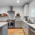 Holiday home Nash - Music Retreat - 757a Lynwood Ave *