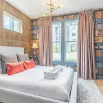 Luxe Group With Hot Tub & Rooftop Lounge Holiday home Nashville