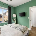 Private Rooftop Near Vanderbilt Only 2 Miles From Downtown