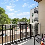 Pool Rooftop Deck View Gym And Gated Garage Holiday home Nashville