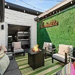 Holiday home Private Rooftop Near Vanderbilt Only 2 Miles From Downtown *