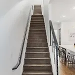 Holiday home Two Adjacent Homes Sleeps 24 Only 3 Miles To Broadway Nashville