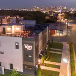 Holiday home Rooftop Fire Pit Lounge Skyline Dt Nash Views