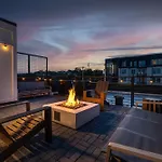 Rooftop Fire Pit & Skyline Views Near Broadway Nashville