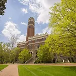 Pool Rooftop Deck City View Gym And Gated Garage