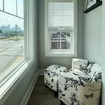 Friends In Skyline Places, 10 Min To Broadway, Perfect For Groups *