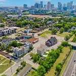 Friends In Skyline Places, 10 Min To Broadway, Perfect For Groups * Nashville