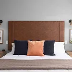 Sleeps 32 Only 10 Minutes To Broadway 4 Side By Side * Nashville