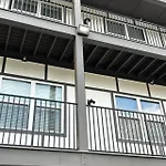 Holiday home Only 3 Miles From Broadway Sleeps 16 Two Side By Side