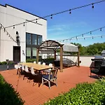 12 South Penthouse, Coffee, Tacos & Views! Apartment