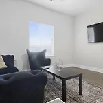 Stylish & Charming 2Br Nashville Retreat