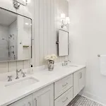 Rooftop, Firepit, King, Smart Tvs, 6min Drive To Broadway Apartment Nashville