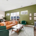 Modern 2-bedroom In Holiday home Nashville
