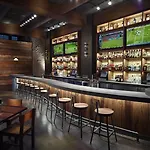 Omni Hotel 4*