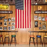 Modern East Nashville Townhome With Kings & Queens, Walk To Local Restaurants & Bars, 2 Workspaces, 2-Car Garage, Smart Tvs In Every Room, Near Five Points, The Gulch & Broadway, 24 Hr Hospitality